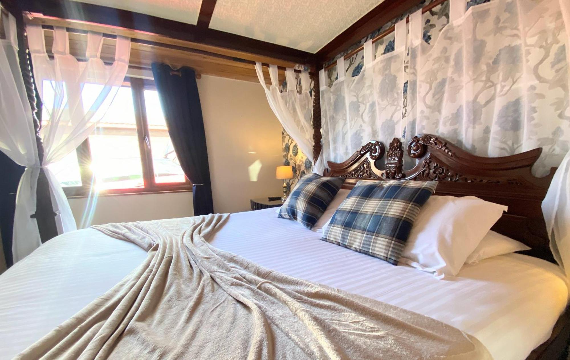 Lomond 5 With Private Hot Tub - Fife - Loch Leven - Lomond Hills - Pet Friendly Villa Kelty Exteriör bild