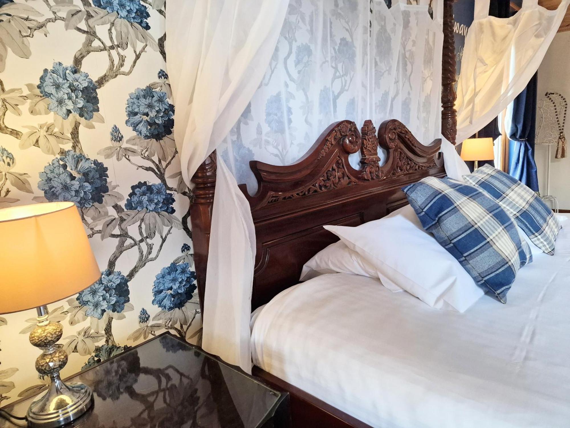 Lomond 5 With Private Hot Tub - Fife - Loch Leven - Lomond Hills - Pet Friendly Villa Kelty Exteriör bild